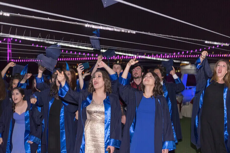 Teknede Mezuniyet Teknede Mezuniyet